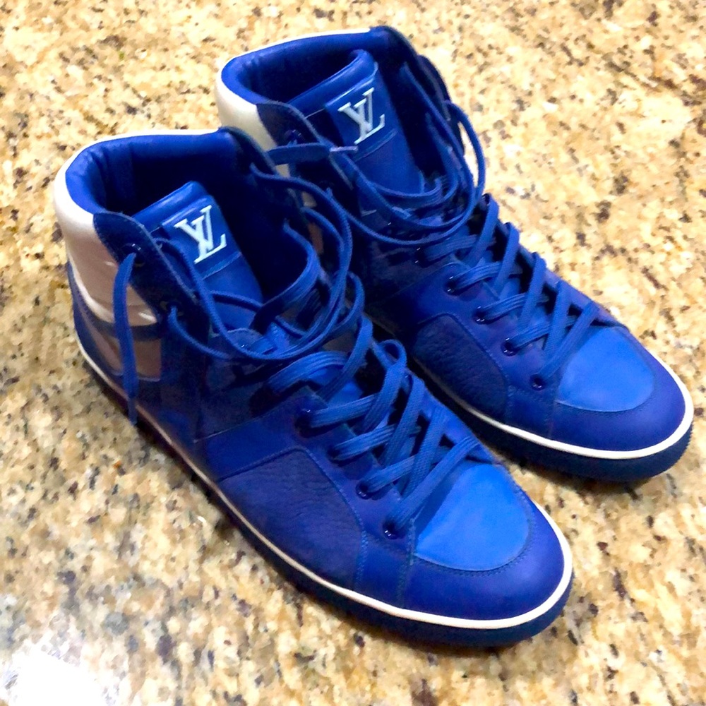 Louis Vuitton Hi top sneakers